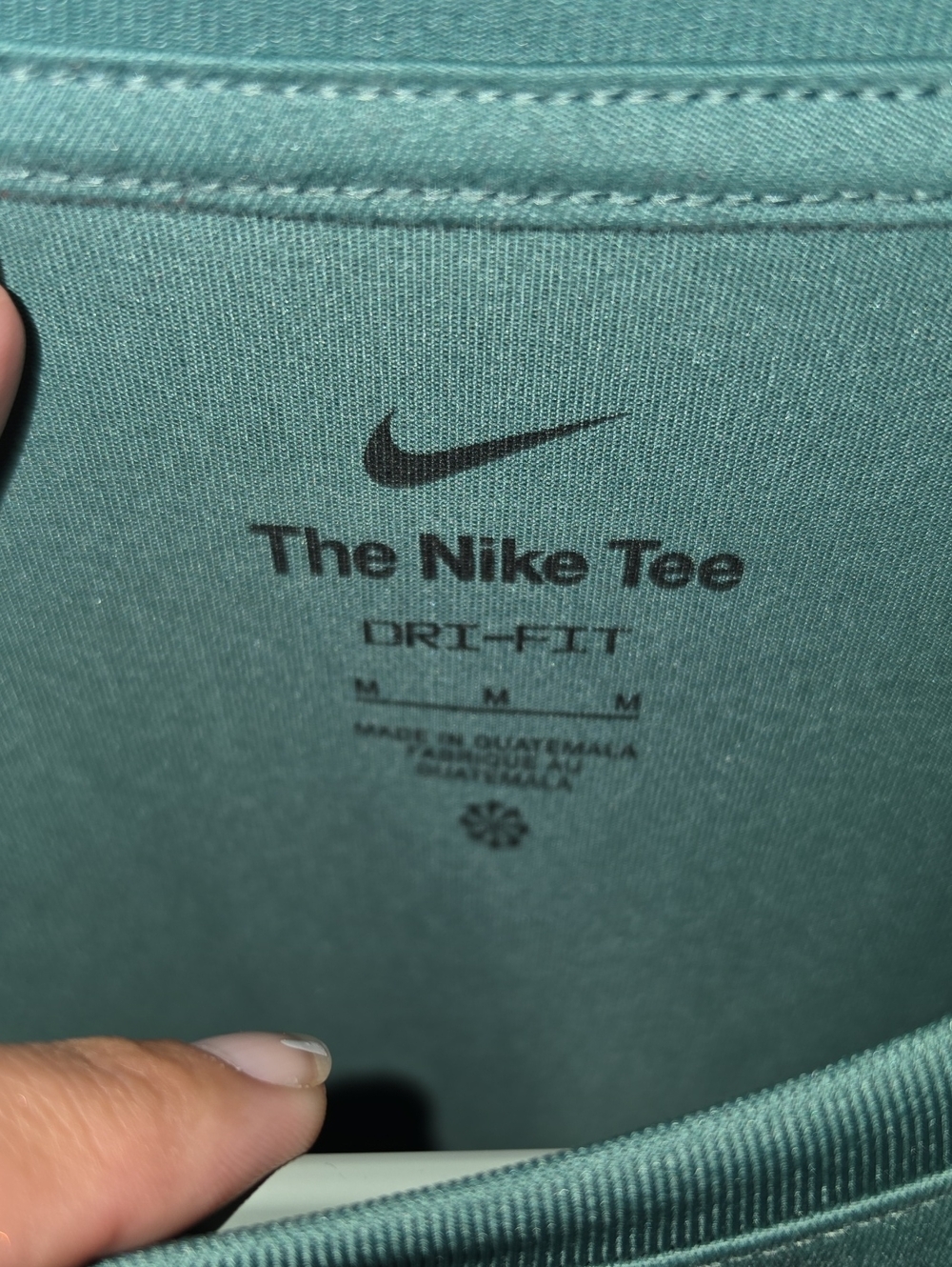 Nike- The Nike Tee, Sz Medium, Dri Fit! Green And Black - Picture 4 of 6